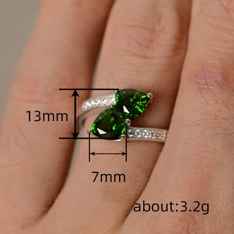 925 Sterling Silver - Royal Heart Emerald Ring