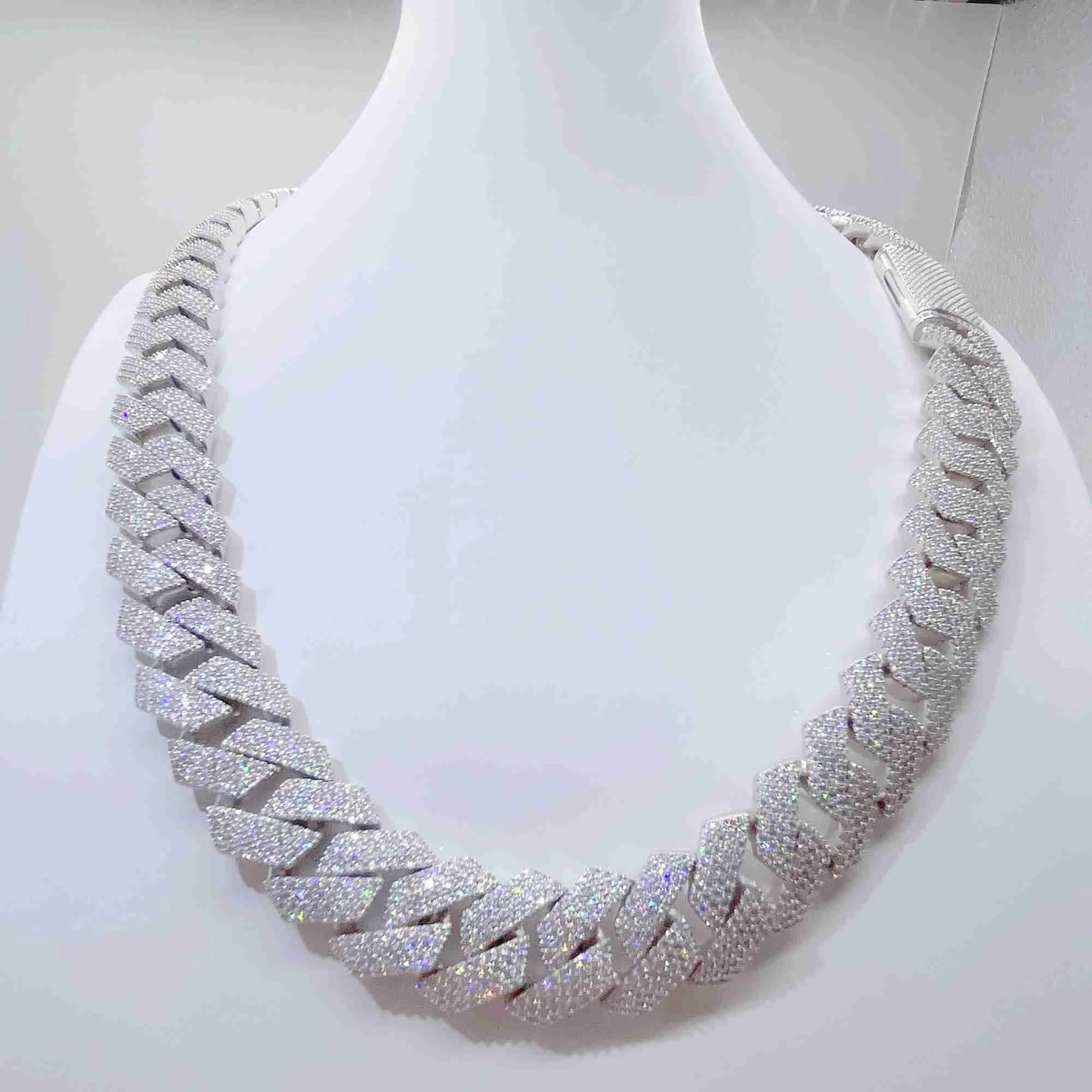 MOISSANITE #1 Bestseller Miami Cuban Link Prong Chain Necklace Iced Out